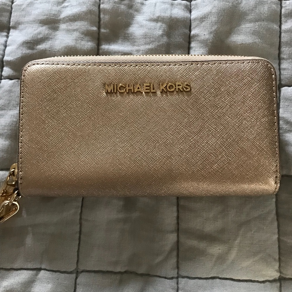 Michael Kors Wristlet